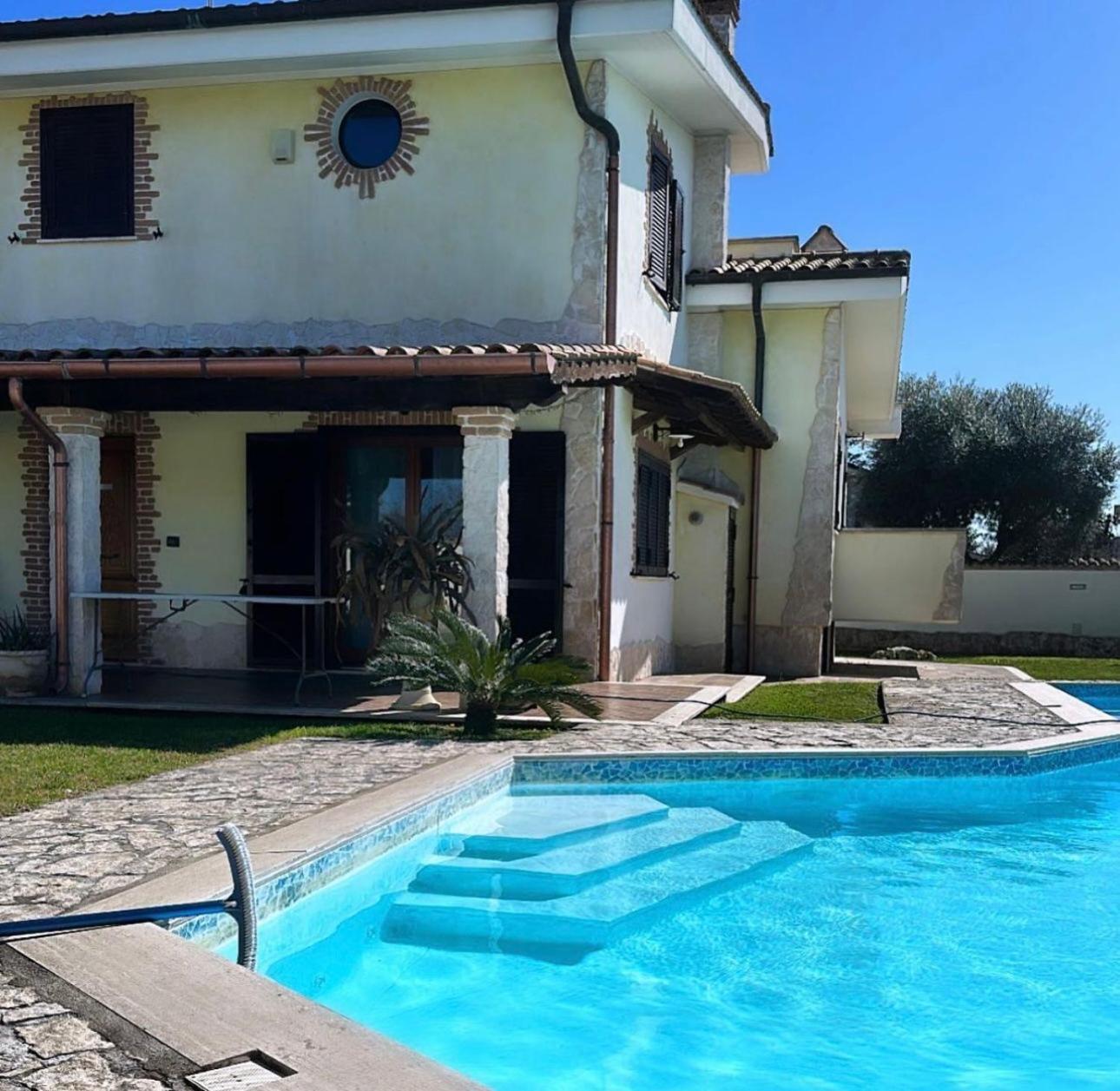 Gold House Luxury Anzio Villa Buitenkant foto